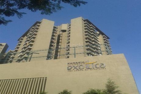 Flat in Borivali East